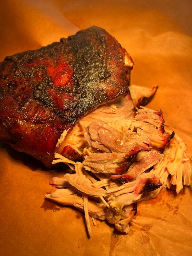 SMOKED PULLED PORK.